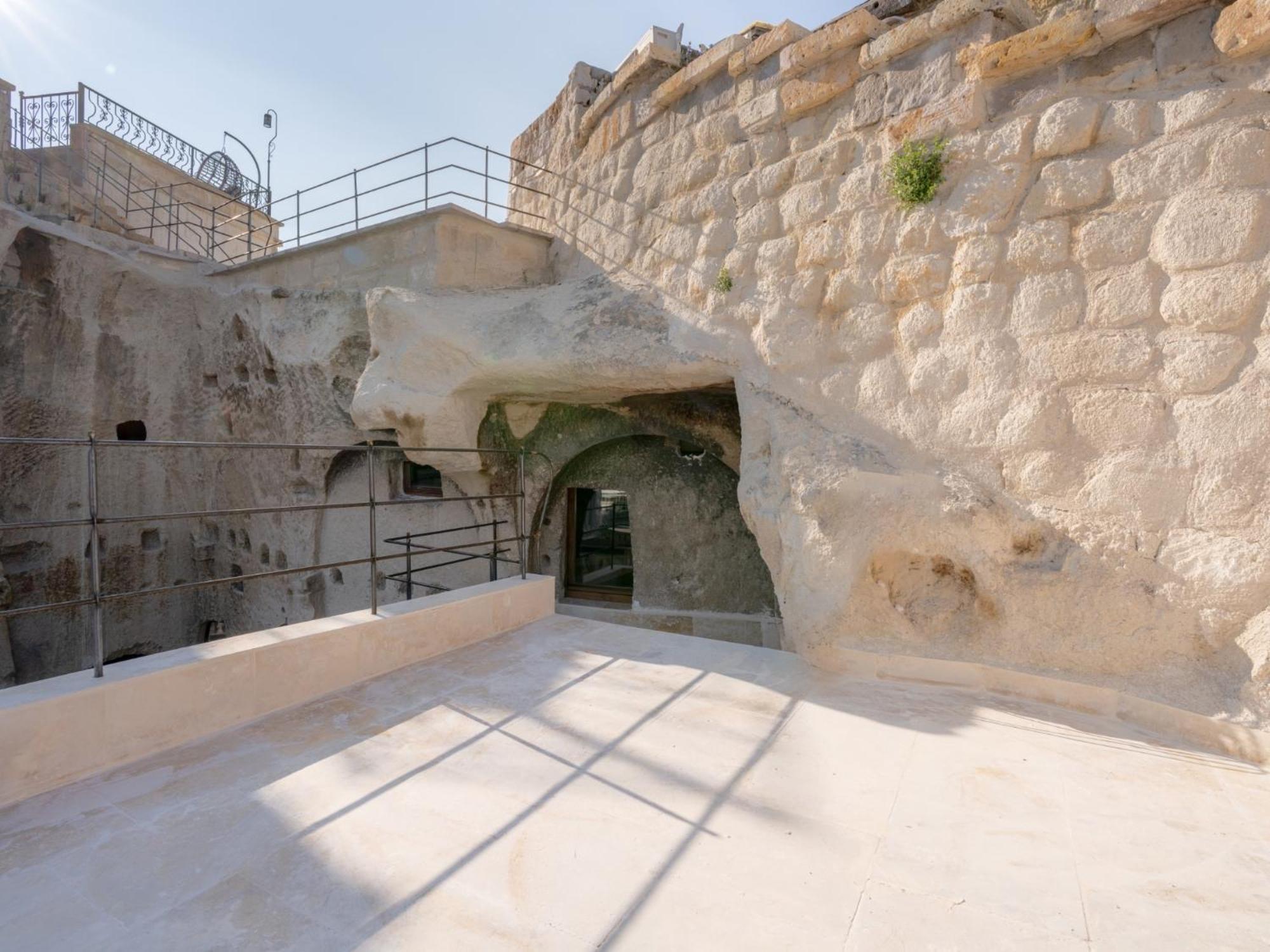 Hotel Tulip Cave 2*